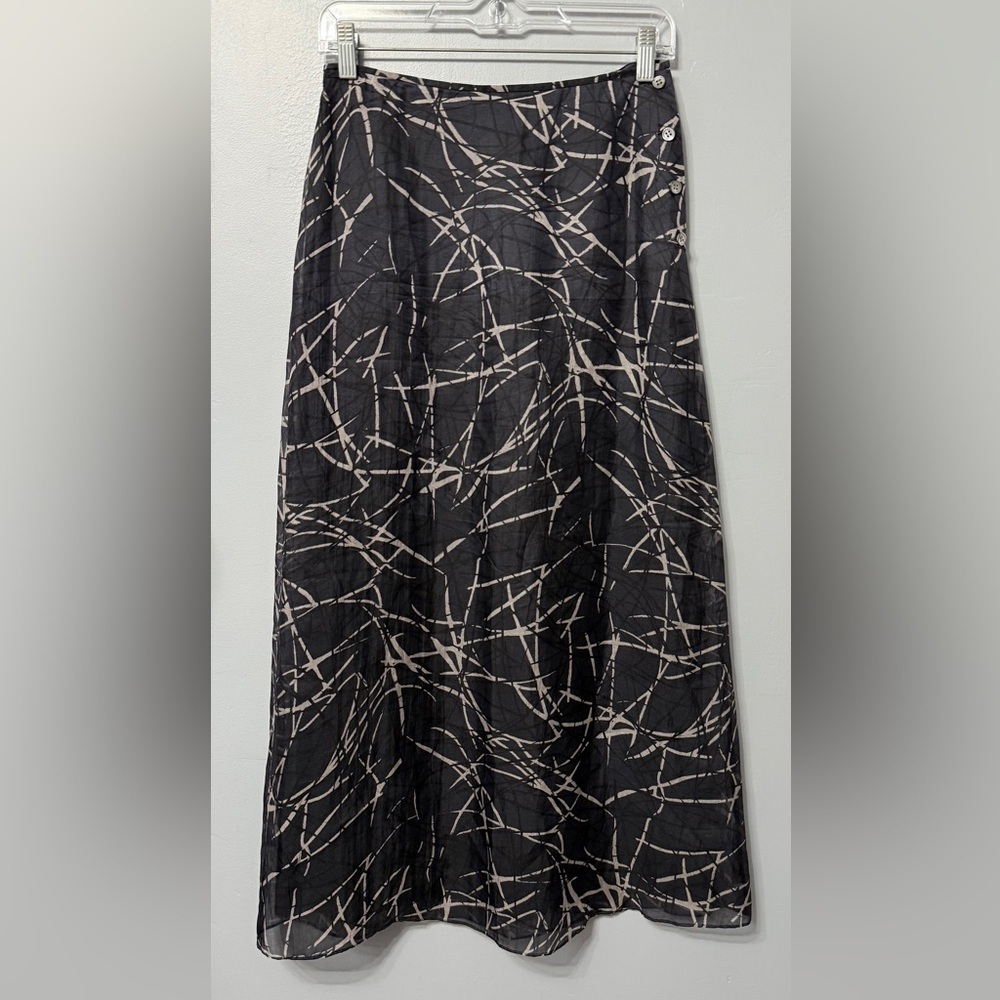 Vintage Silk Calvin Klein Black and Cream Patterned Maxi Skirt. Lining
